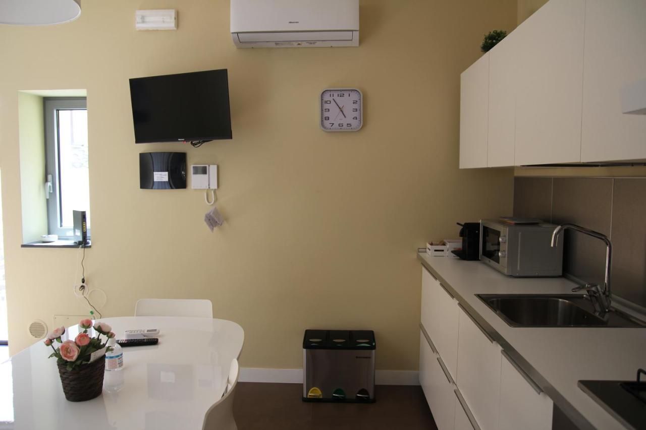 Holiday In Home Suite Archimede Catania Bagian luar foto